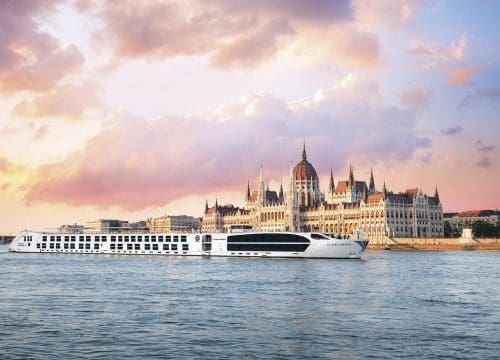 Uniworld River Cruise Enchanting Christmas and New Year – Save $1920 per couple*