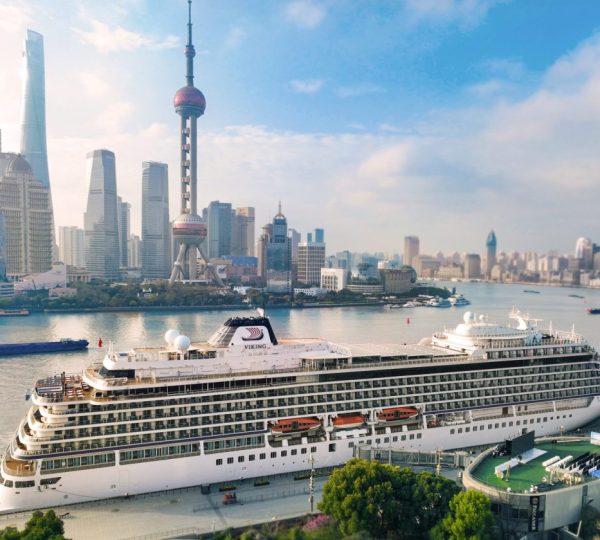 Viking Cruises Yi Dun Docket Shanghai