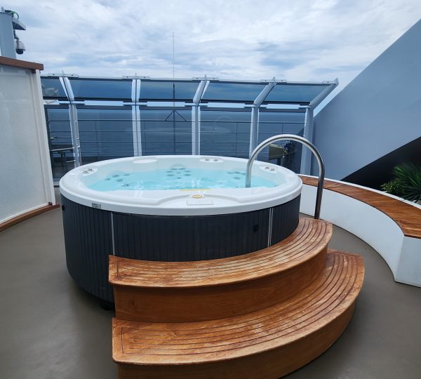 virgin voyages resilient lady hot tub