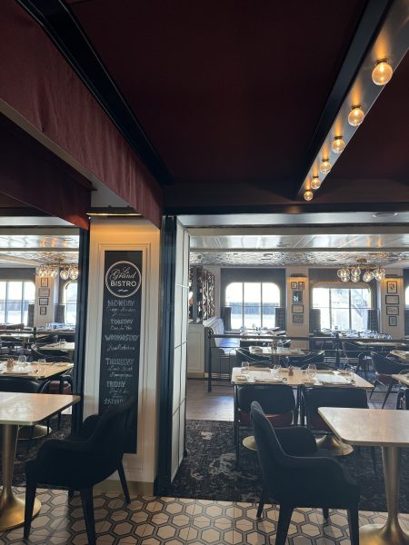 Le Grand Bistro Restaurant & Cafe